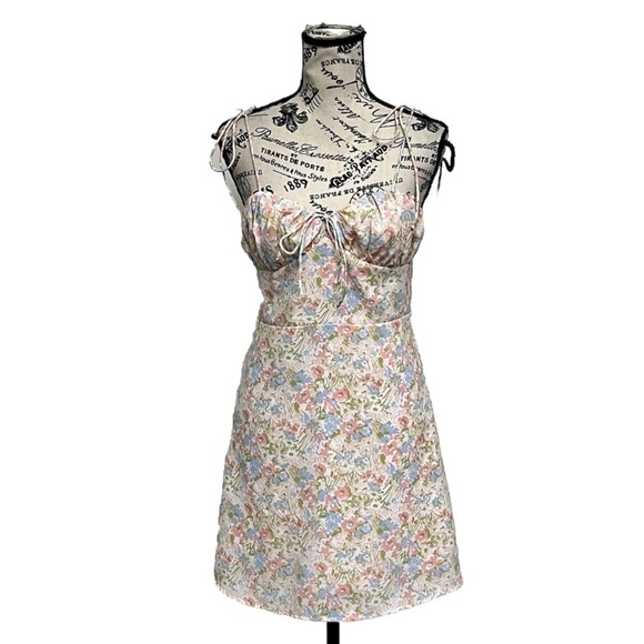 Needii Romantic Getaway Floral Mini Dress Coquette Preppy Beach Boho S Cottege - Picture 3 of 12